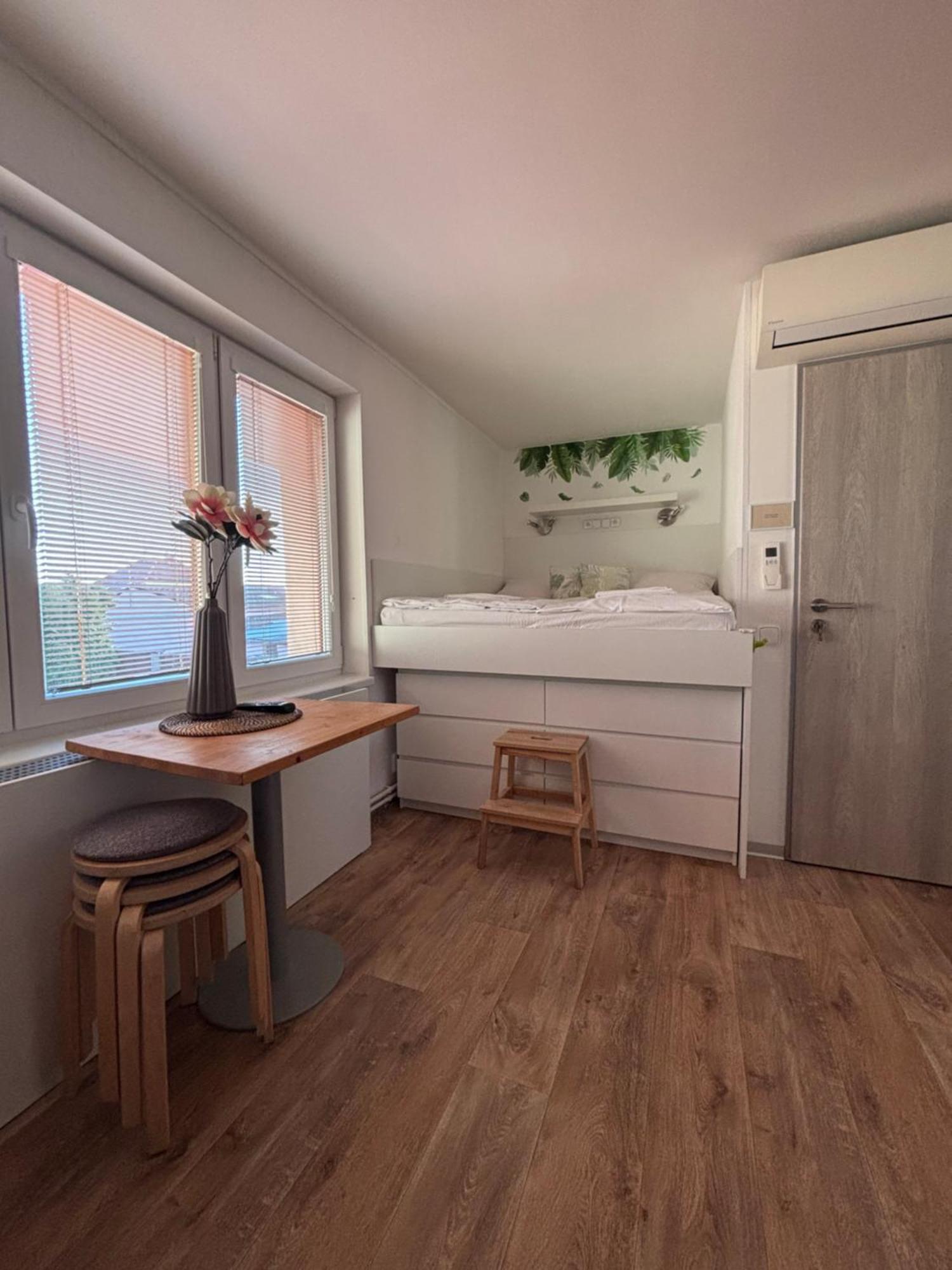 Apartmány Marco Polo Lednice Esterno foto