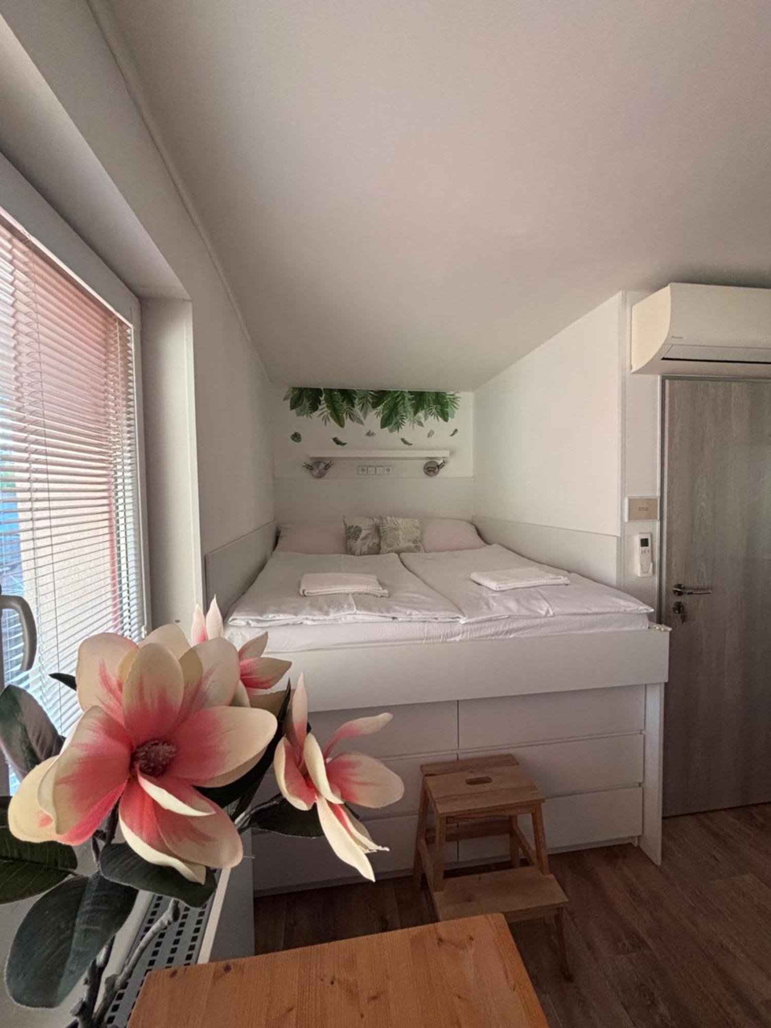 Apartmány Marco Polo Lednice Esterno foto