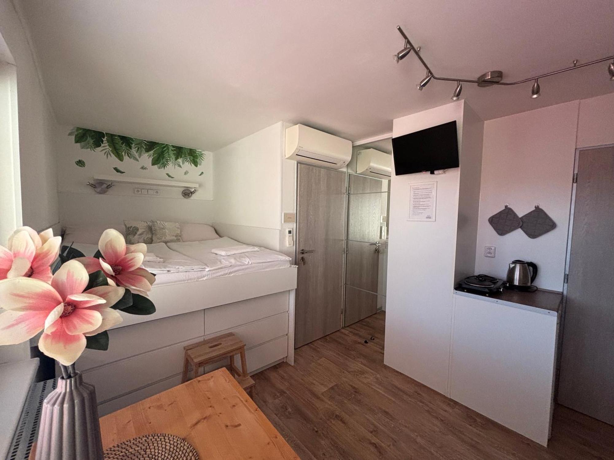 Apartmány Marco Polo Lednice Esterno foto